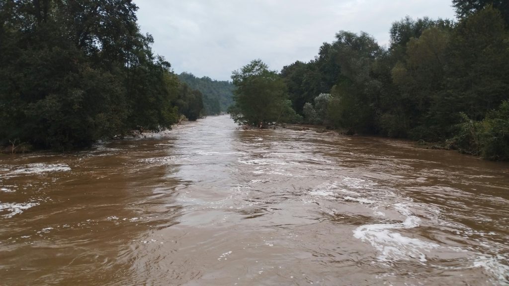 Dolly Parton Steps Up for Flood Relief in East Tennessee